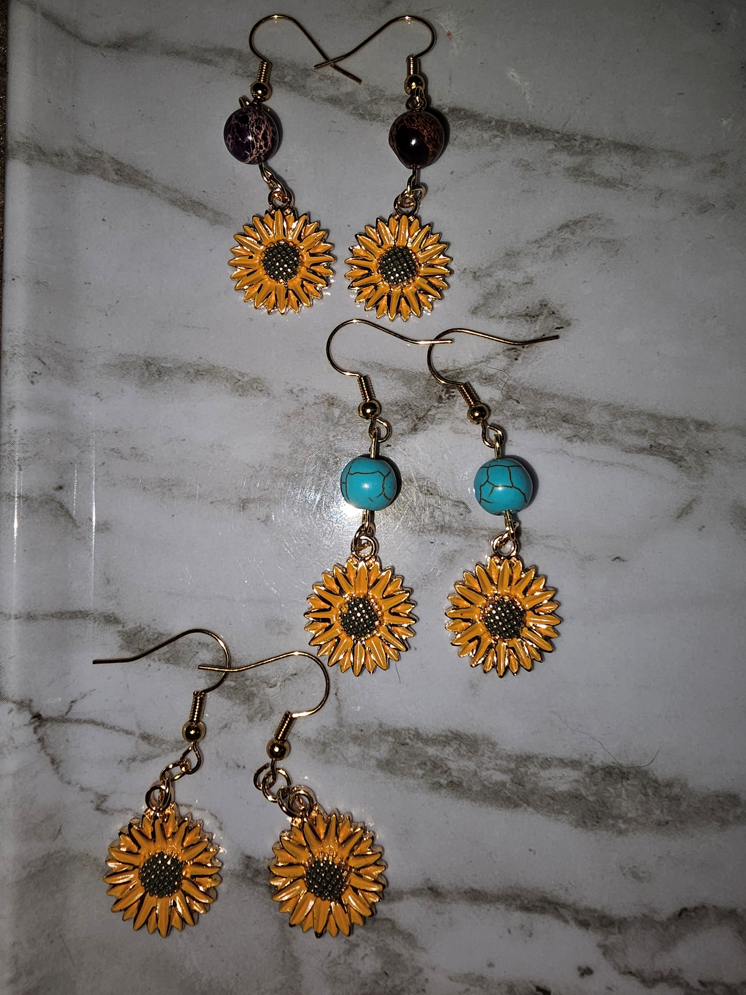 Earrings Tara Sibo Crafter Jewelry Maker Streamer IndieCD Independent Creator Directory